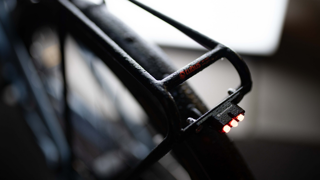 Supernova e3 tail hot sale light