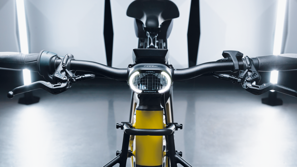Supernova Lampe Avant à LED M99 Pro 2 E-Bike 45 (StVZO Supernova Lampe Avant à LED M99 Pro 2 E-Bike 45 (StVZO